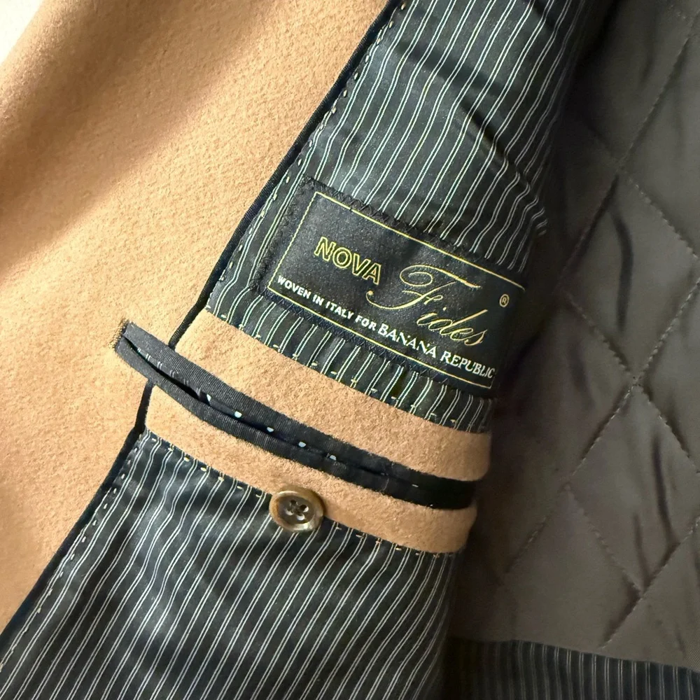 Banana Republic Men's Camel Trench Coat